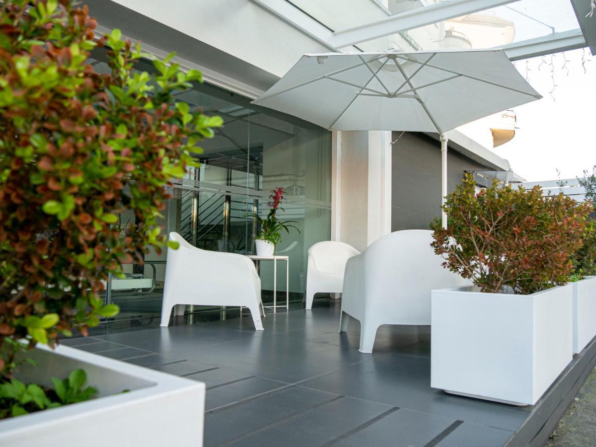 Hotel Artemide Aversa Exterior foto